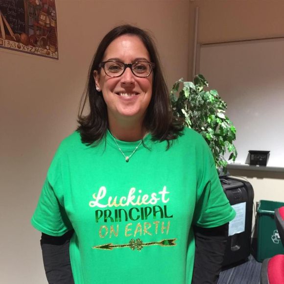 Meet your Posher, Karen - Picture 1 of 1